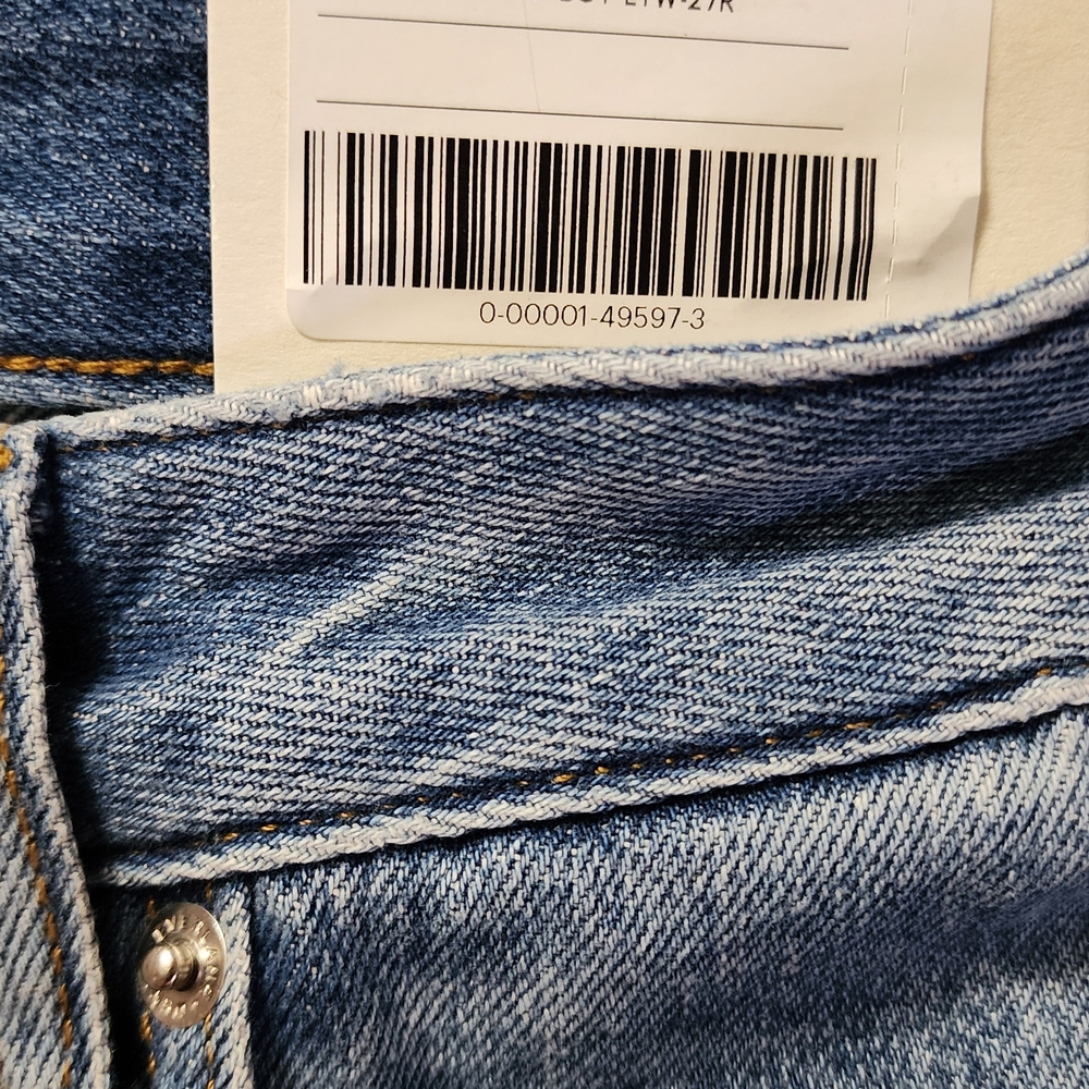 Classic Blue Women's Jeans - Picture 9 of 9